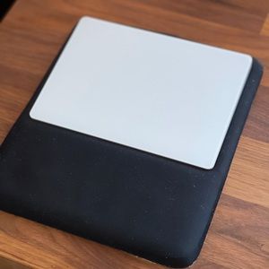 Apple Magic Trackpad 2 with Wrist Rest